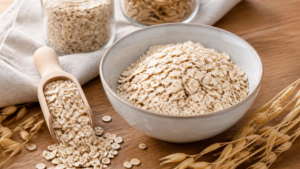 オートミールは英語でoatmeal｜oatsとの違いと4種類の呼び分けを整理のアイキャッチ画像