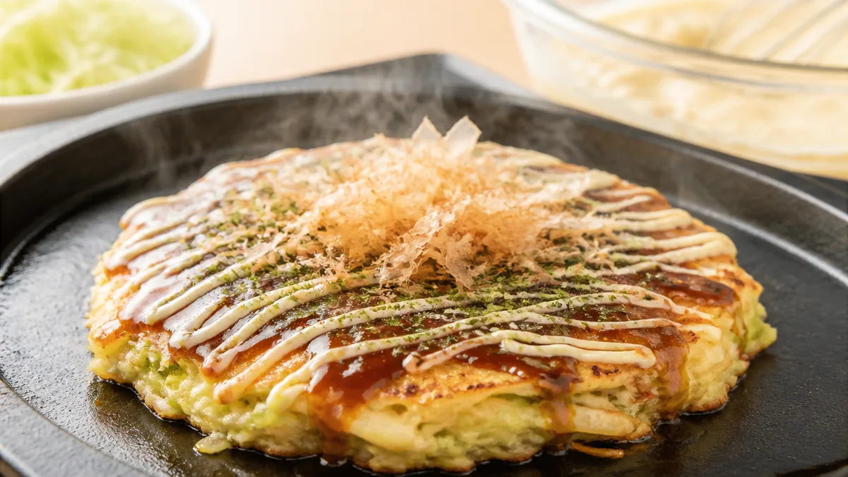 お好み焼きにベーキングパウダーは要る？薄力粉80gに1gでふんわりする理屈と失敗の原因のアイキャッチ画像