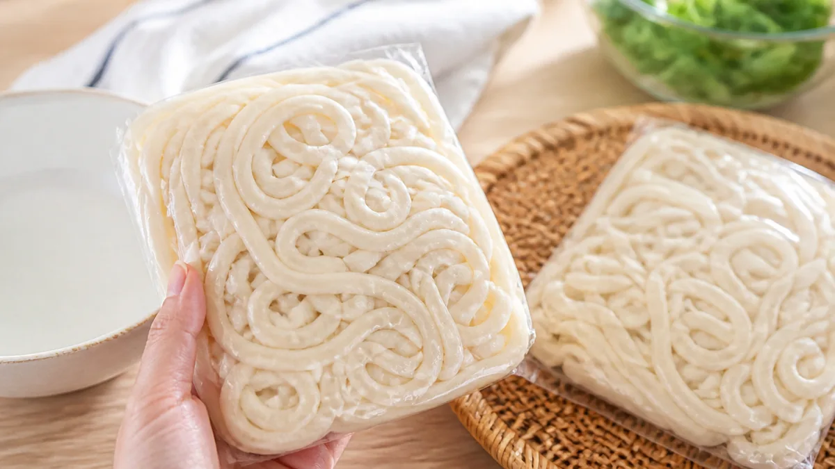 ゆでうどんの賞味期限切れ1週間、食べていい?答えは袋の表示で決まるの解説画像
